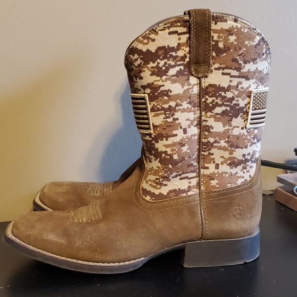 Ariat Other - Ariat Boots